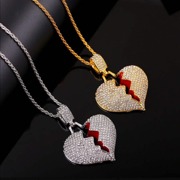 Crystal 💔 Heart 22” Long Necklace New - Picture 2 of 3